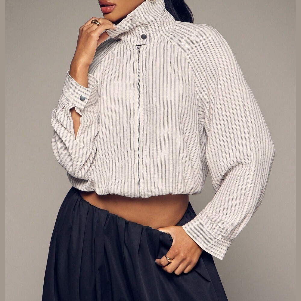 Ivory White Striped Cropped Jacket With Snap Collar & Zip Front
